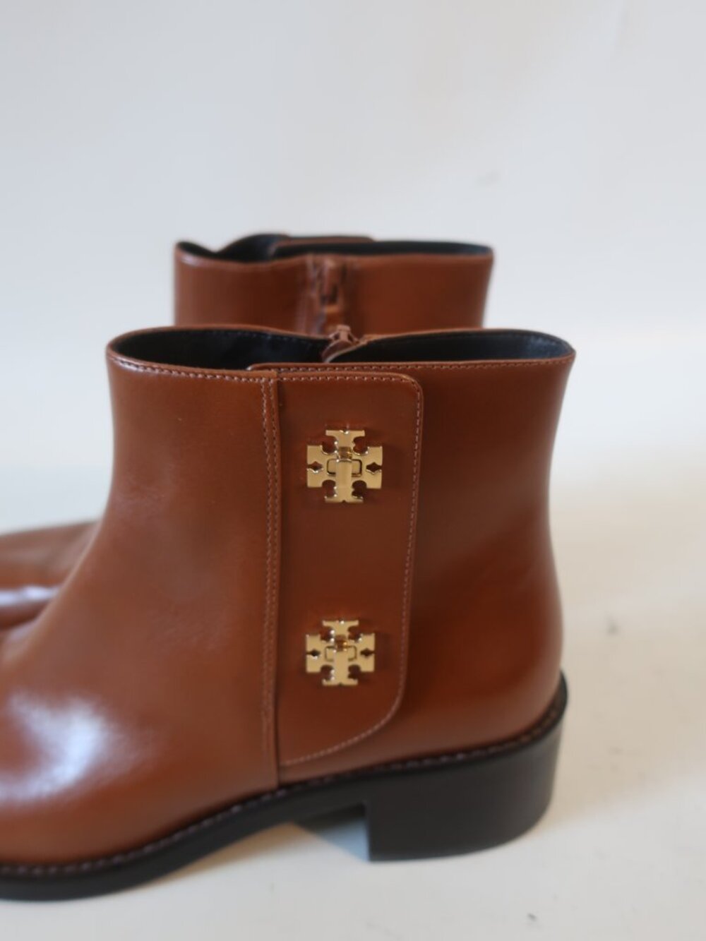 Womens Tory Burch T Lock Brown Leather Ankle Boots 9 - Picture 4 of 11